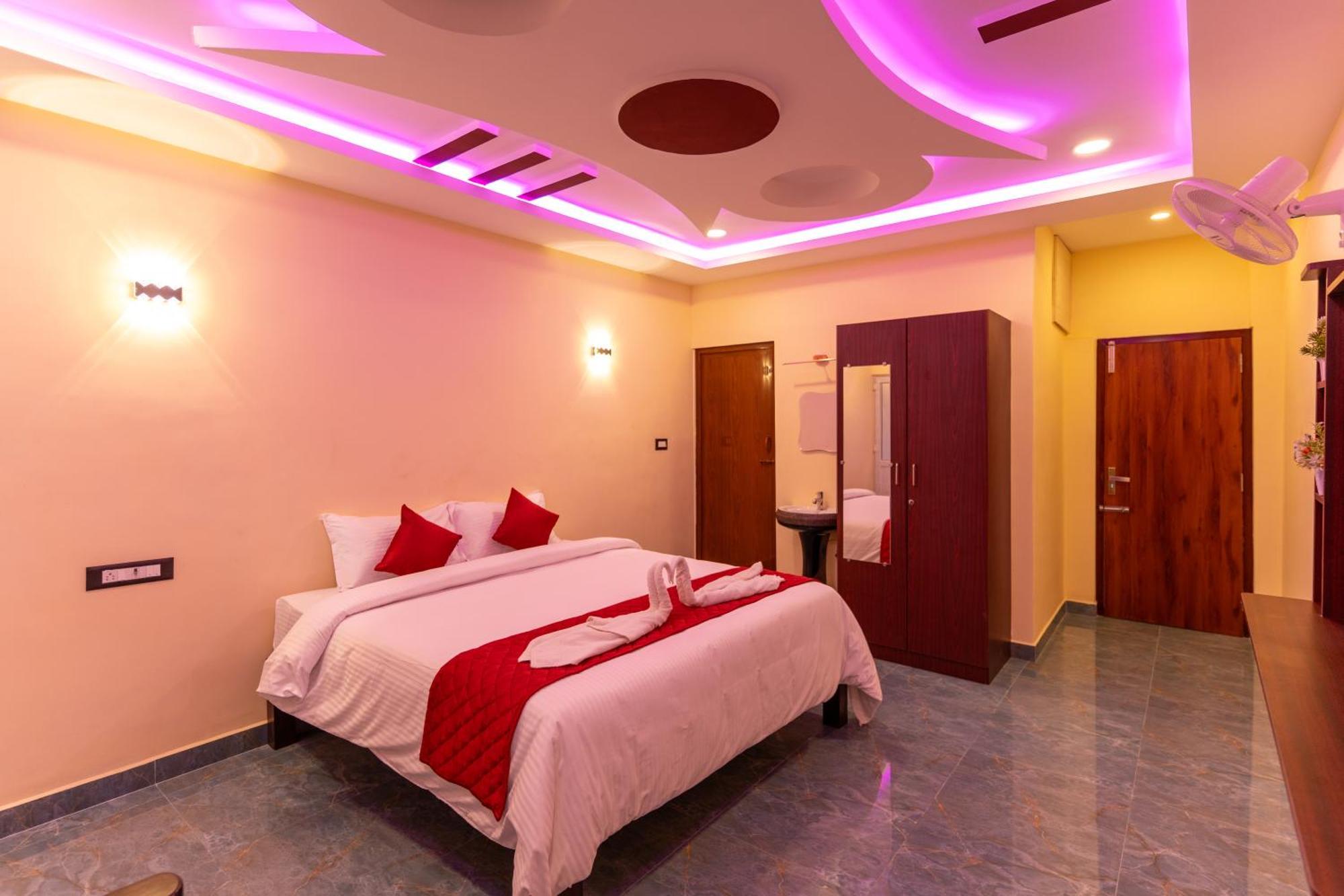 Auro Beach Resort Puducherry Eksteriør billede