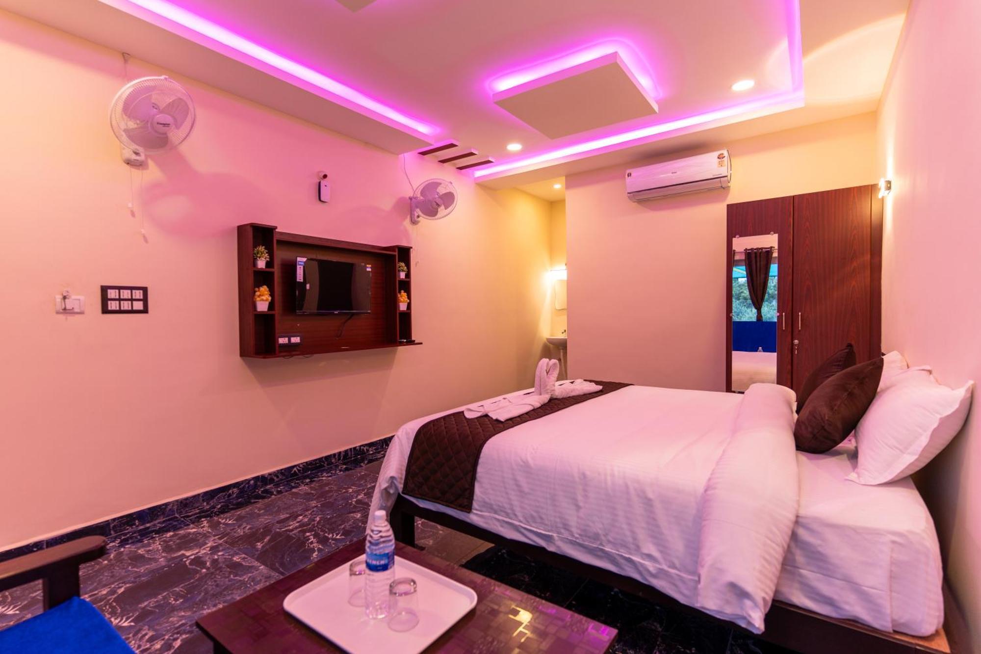 Auro Beach Resort Puducherry Eksteriør billede